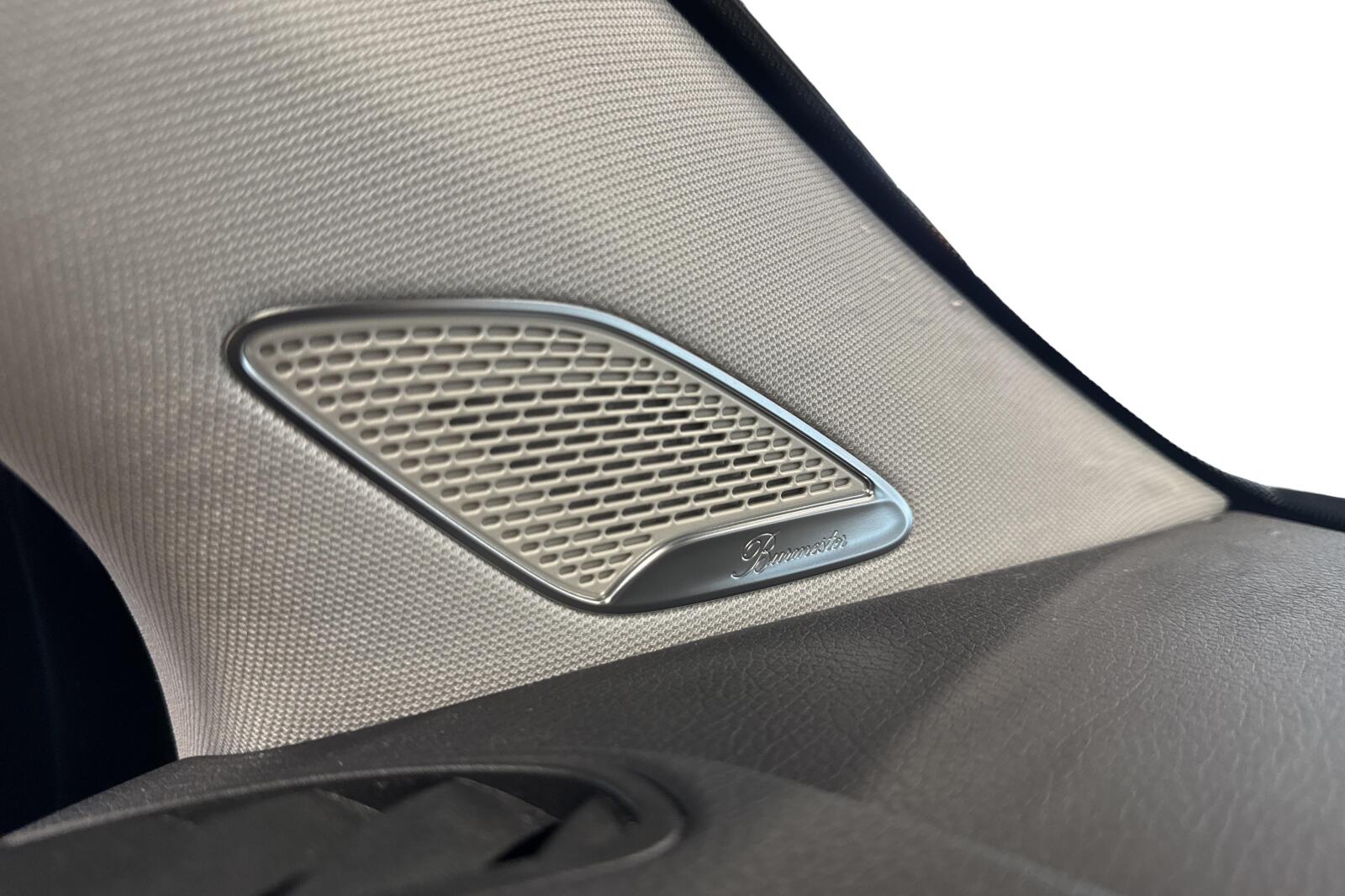 image_Mercedes-Benz
