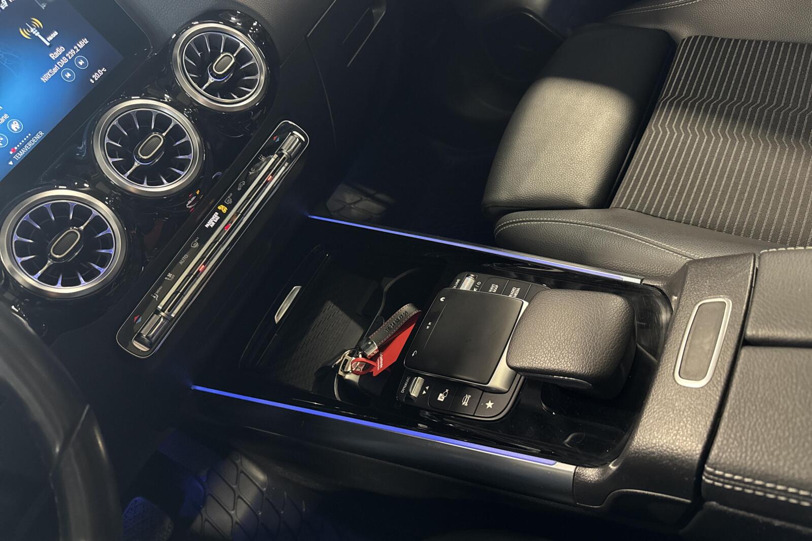 image_Mercedes-Benz