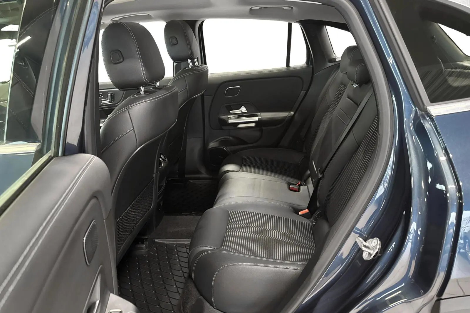 image_Mercedes-Benz