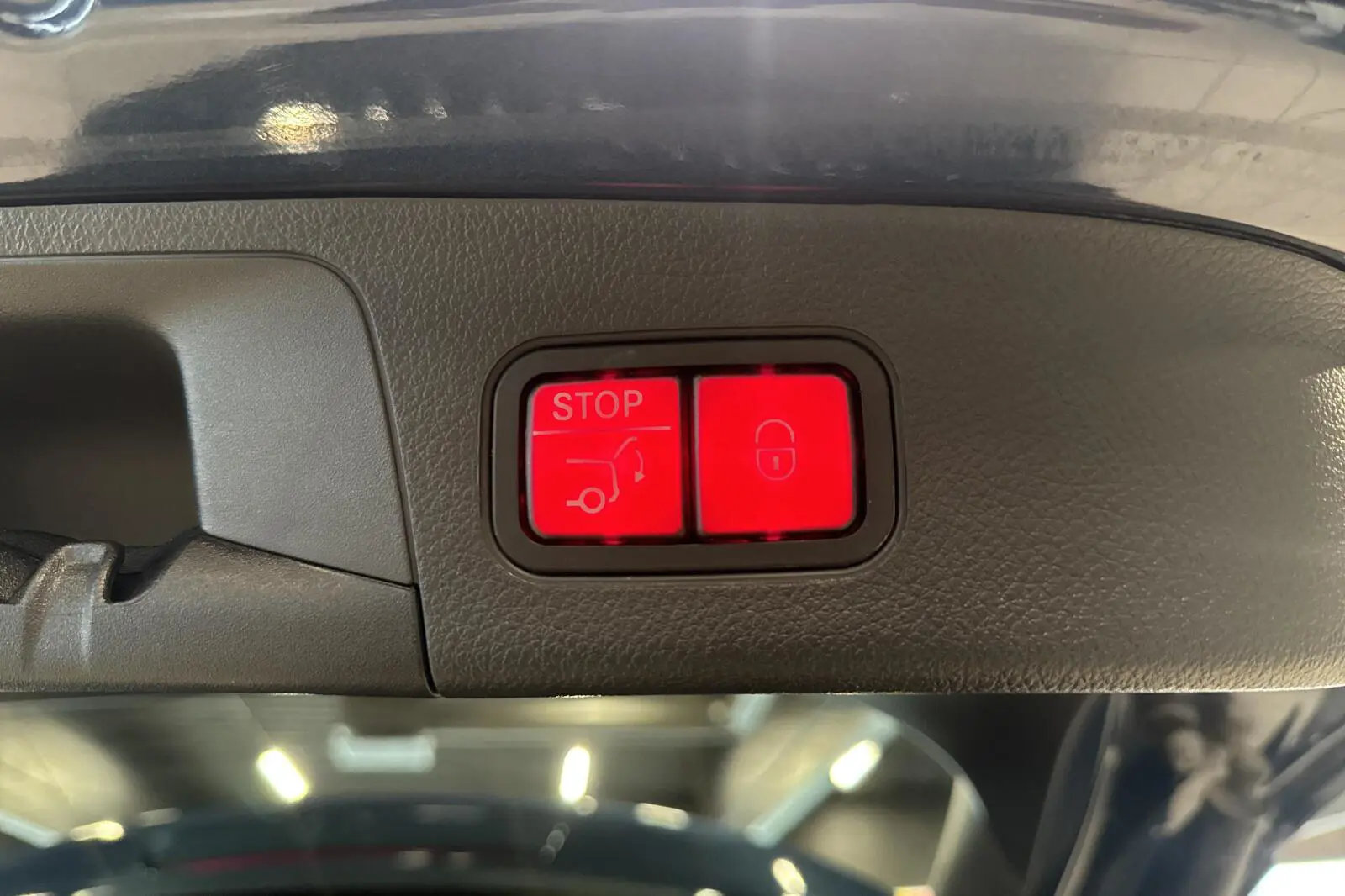image_Mercedes-Benz