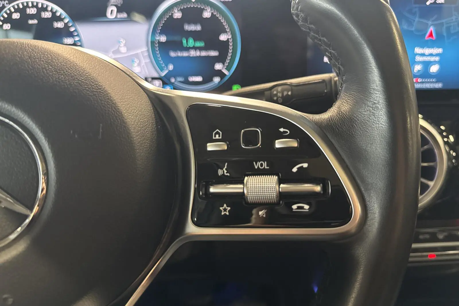 image_Mercedes-Benz