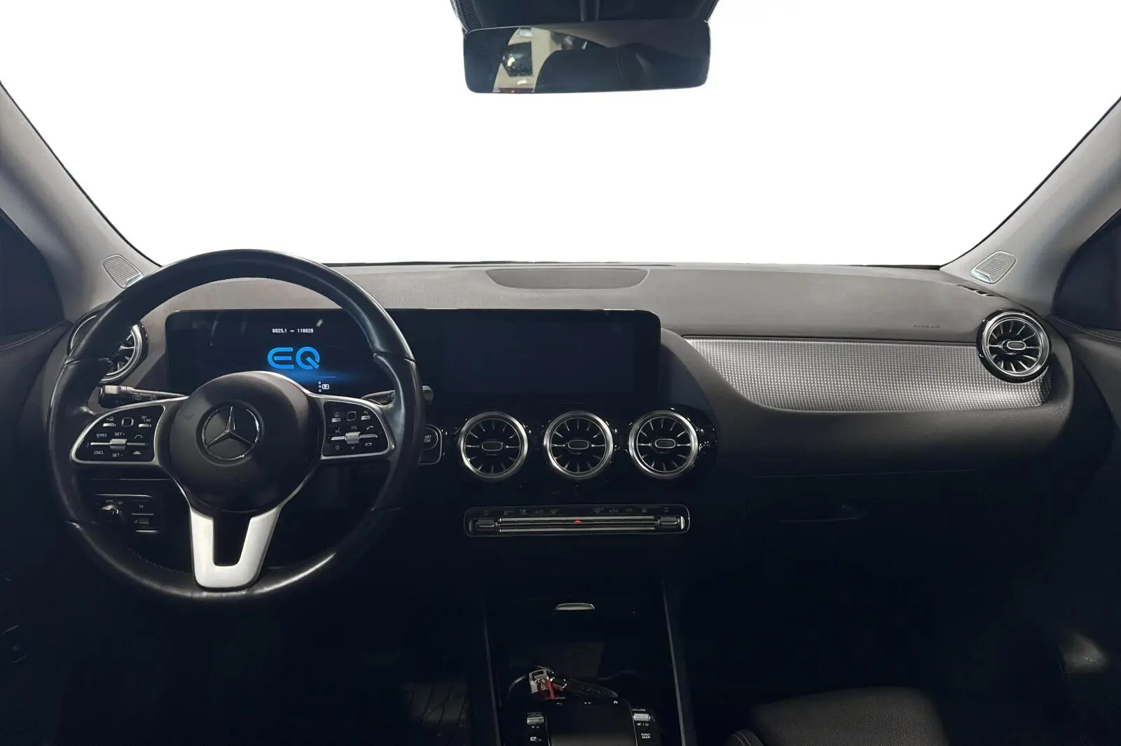 image_Mercedes-Benz