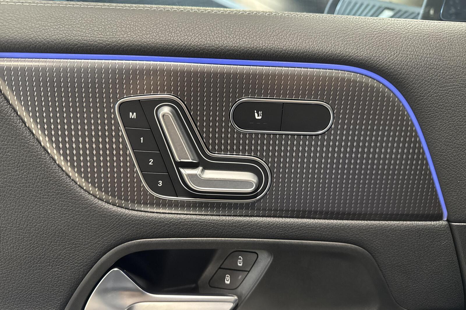 image_Mercedes-Benz
