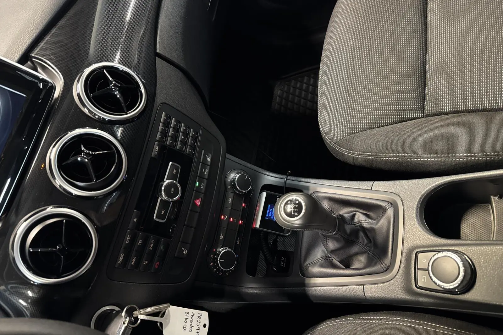 image_Mercedes-Benz