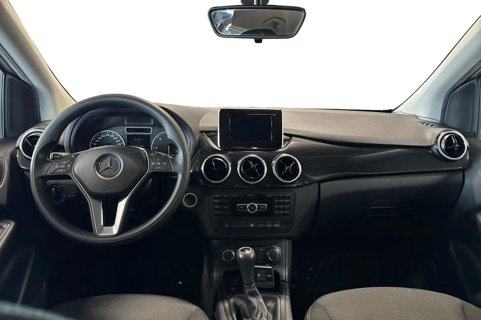 image_Mercedes-Benz