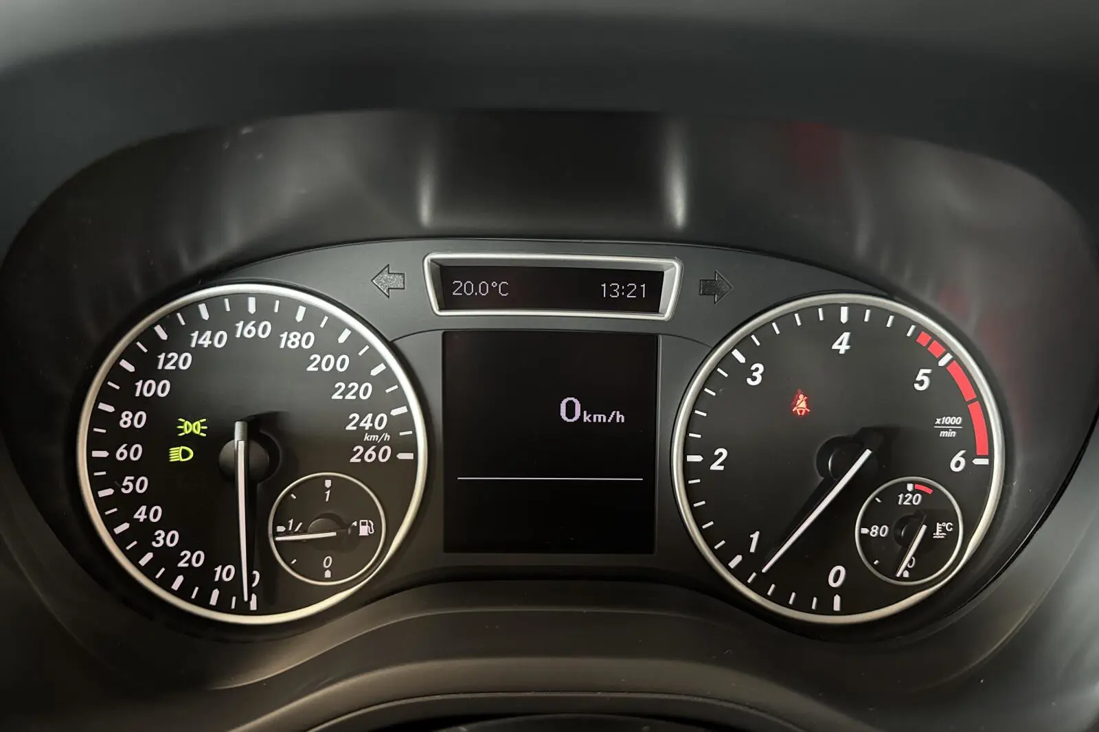 image_Mercedes-Benz
