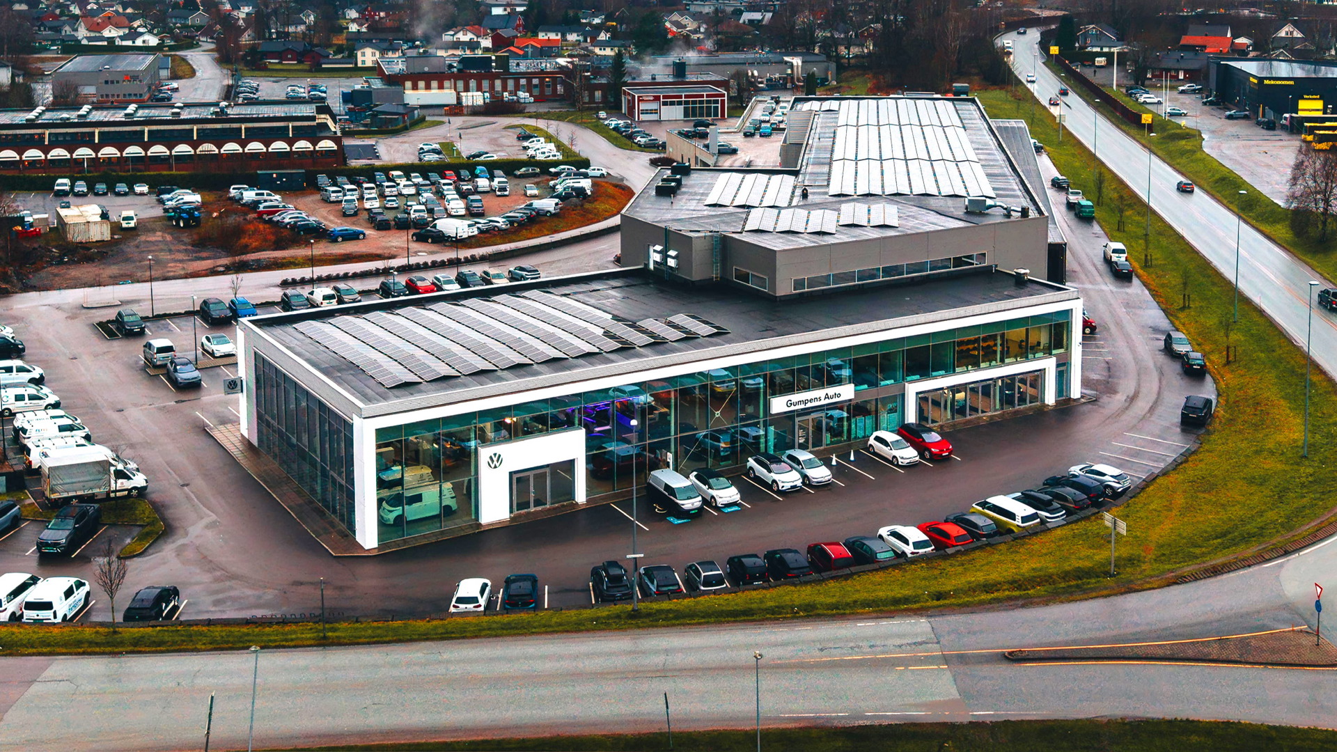 Foto_Gumpen samler bilmerker i Grenland