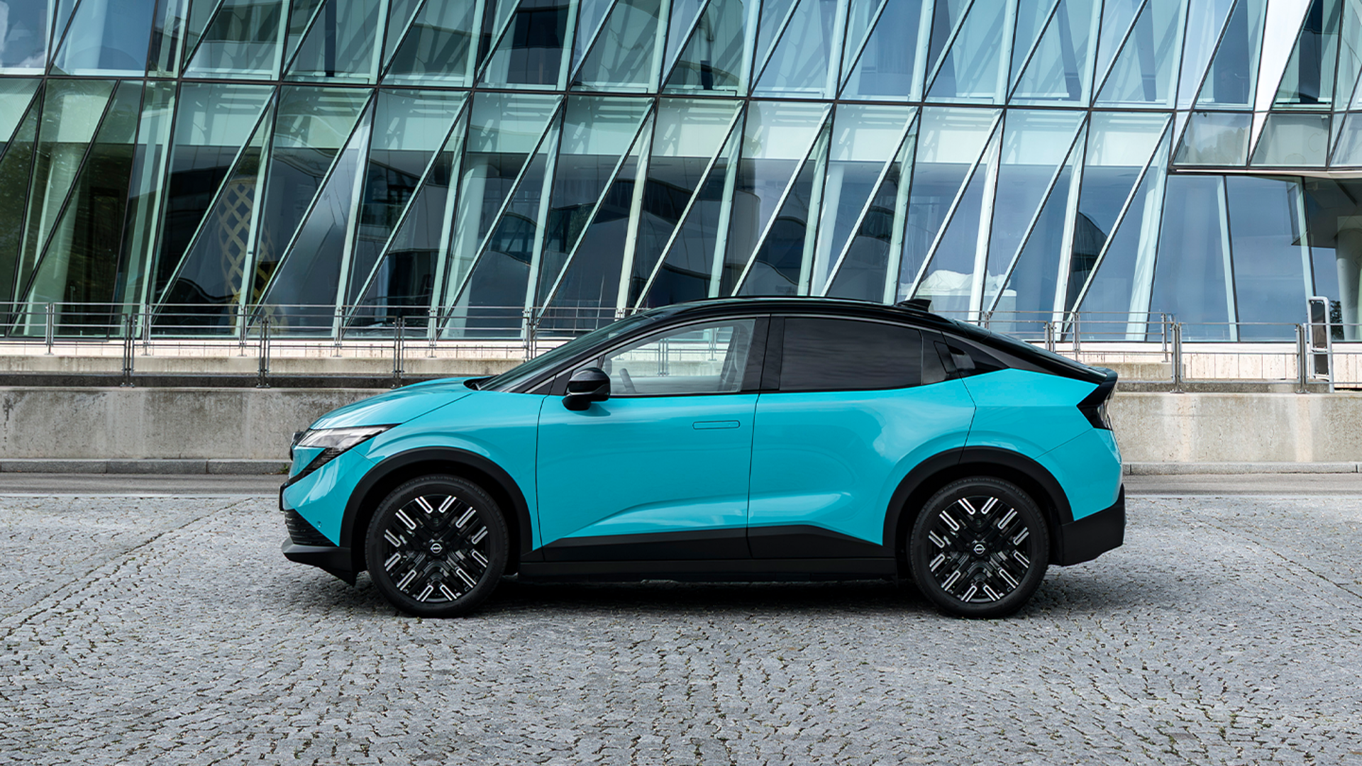 FY25 LEAF 1440X1080 9