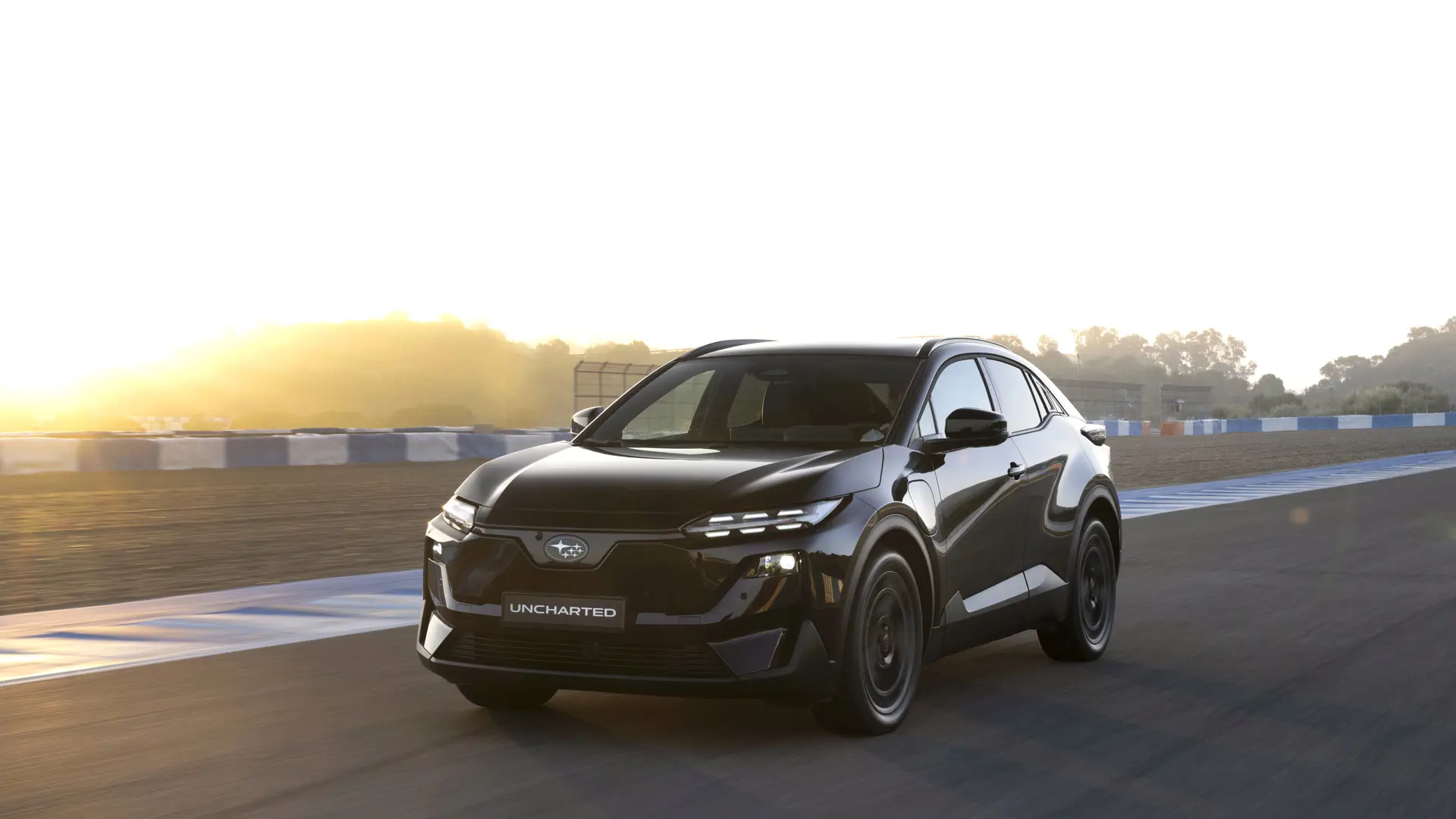 Uncharted AWD Black 67